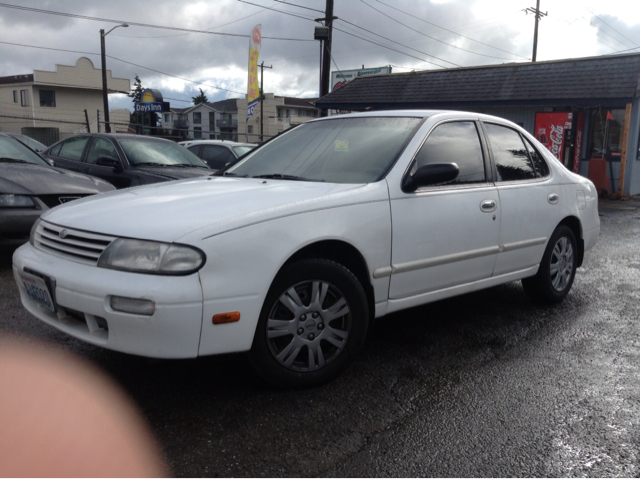 1997 Nissan Altima SE