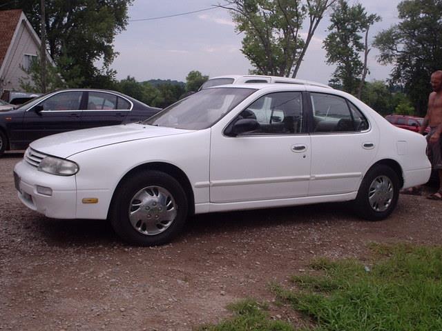 1997 Nissan Altima W/nav.sys