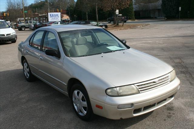 1997 Nissan Altima Unknown