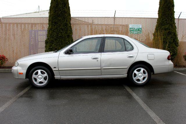 1997 Nissan Altima SE