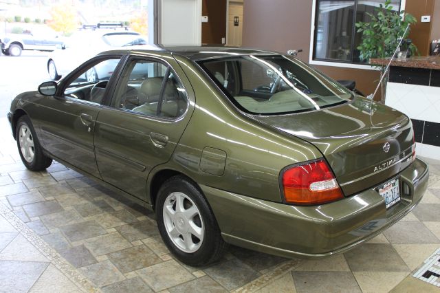 1998 Nissan Altima 3.0 Quattro