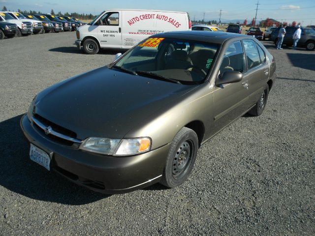 1998 Nissan Altima SE