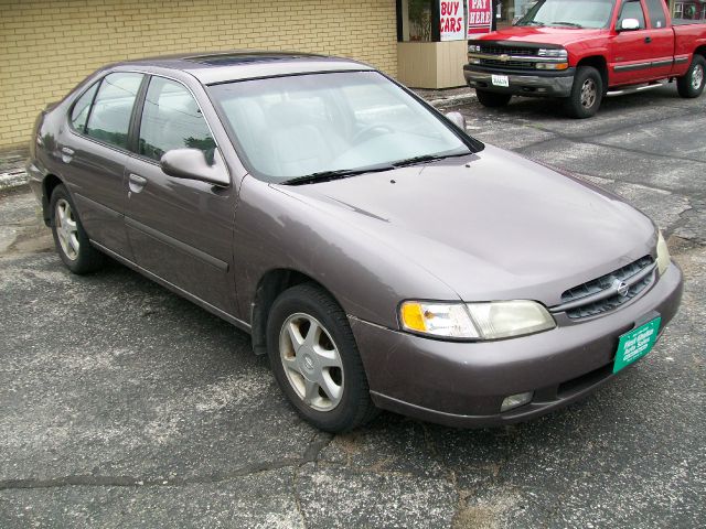 1998 Nissan Altima SE