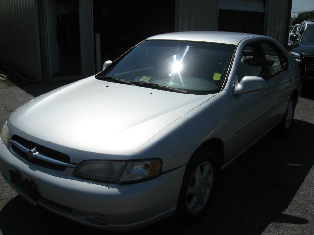 1998 Nissan Altima 325ci 2dr Cpe Sulev