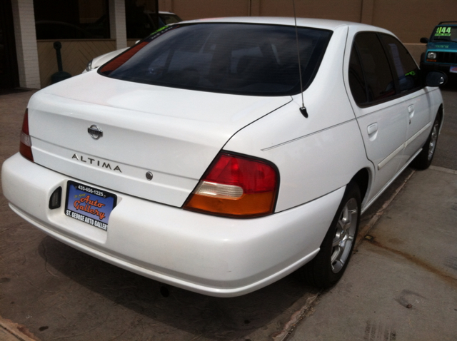 1998 Nissan Altima W/nav.sys