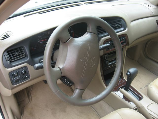 1999 Nissan Altima 3.0 Quattro
