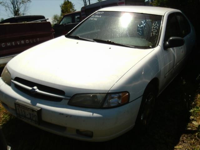 1999 Nissan Altima Unlimited Sahara Sport Utility