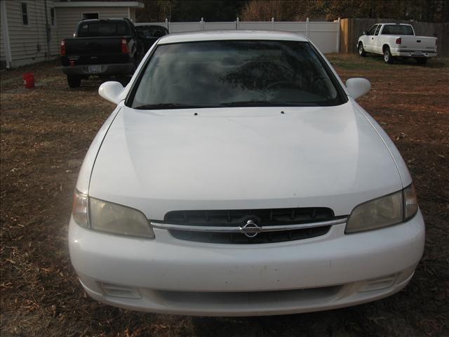 1999 Nissan Altima Unknown
