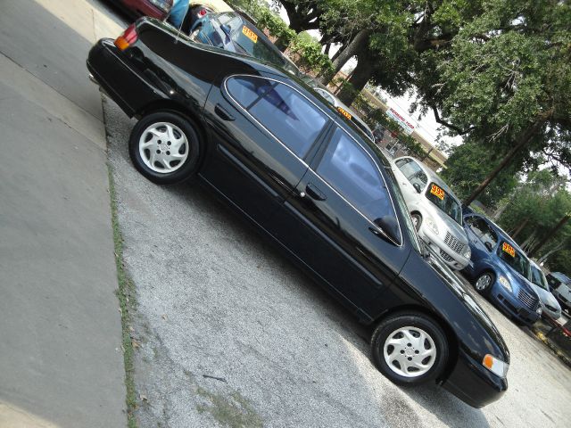 1999 Nissan Altima SE