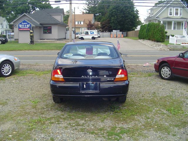 1999 Nissan Altima Unknown