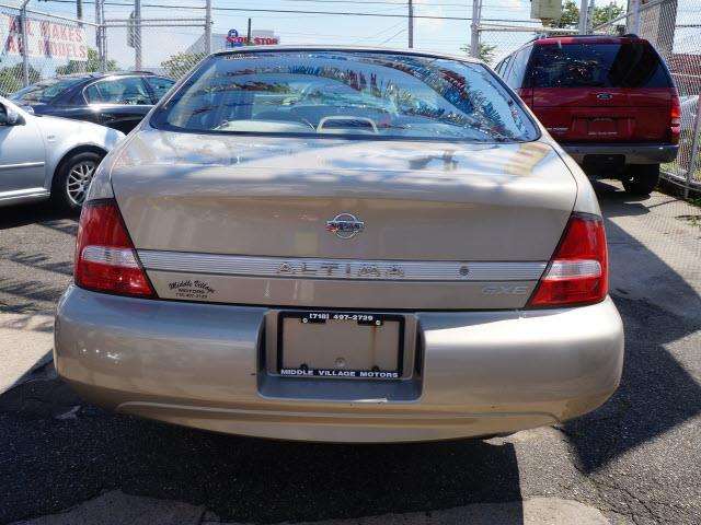 2000 Nissan Altima 3.0 Quattro