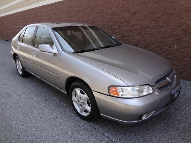 2000 Nissan Altima SE