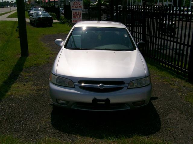 2000 Nissan Altima Unknown