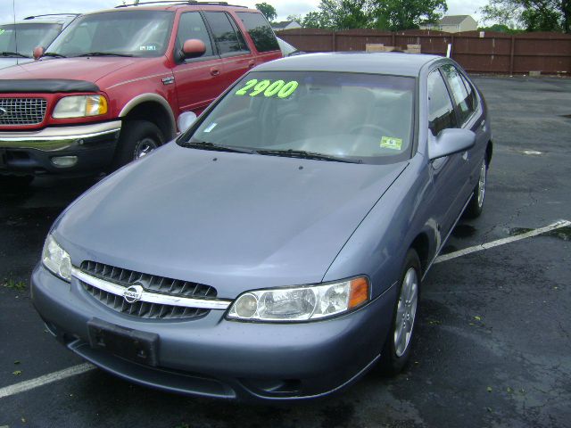 2000 Nissan Altima SE