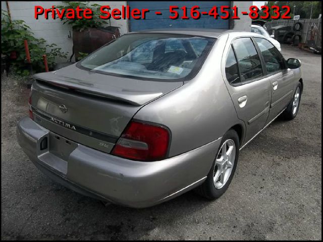 2000 Nissan Altima SE