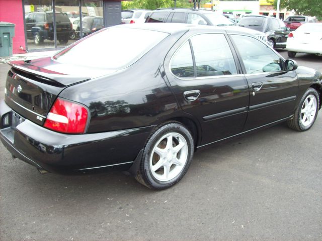 2000 Nissan Altima SE
