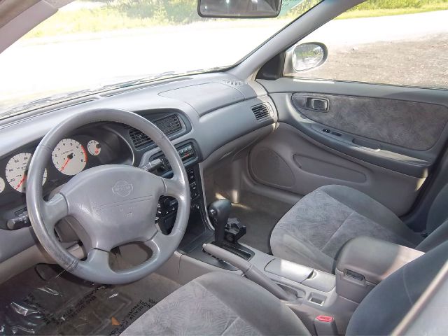 2000 Nissan Altima SE