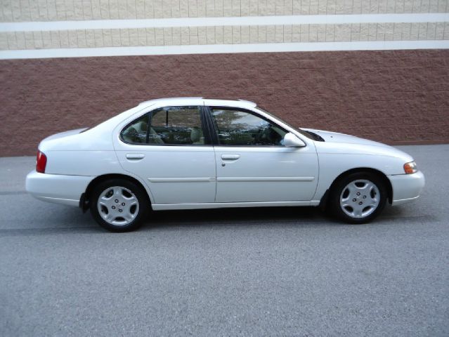 2000 Nissan Altima 3.0 Quattro