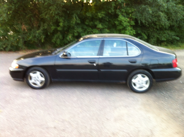 2000 Nissan Altima W/nav.sys