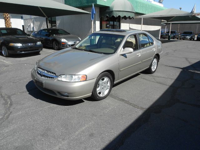 2000 Nissan Altima 3.0 Quattro