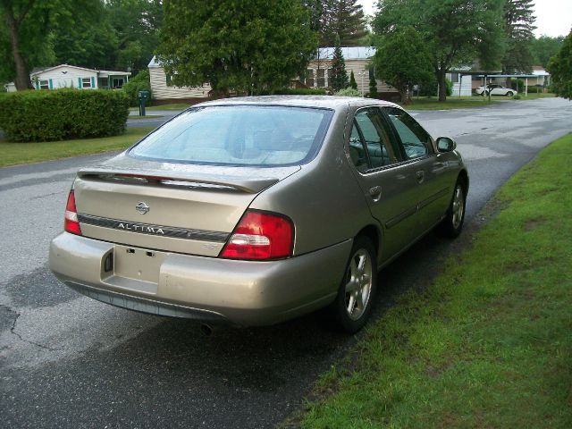2000 Nissan Altima SE