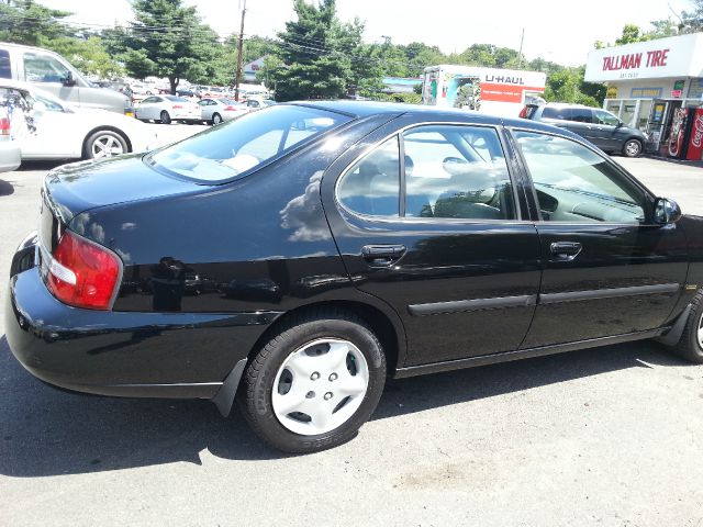 2001 Nissan Altima Unknown