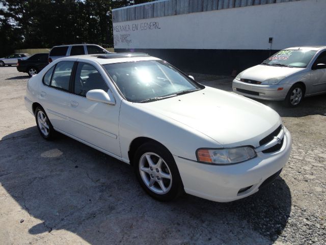 2001 Nissan Altima SE