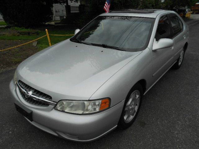 2001 Nissan Altima 3.0 Quattro