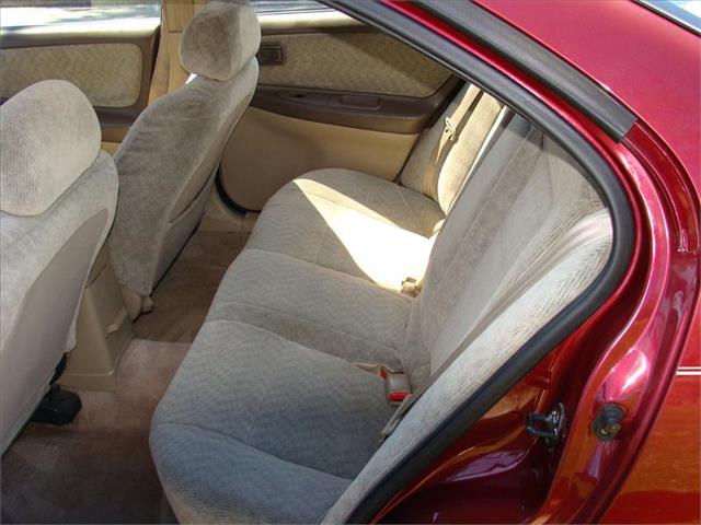 2001 Nissan Altima Unknown