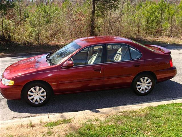2001 Nissan Altima Unknown