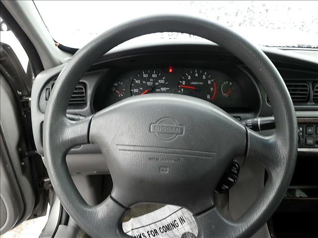 2001 Nissan Altima W/nav.sys