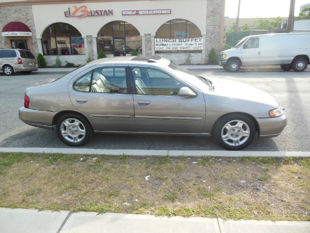 2001 Nissan Altima 3.0 Quattro