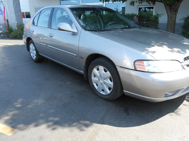 2001 Nissan Altima SE