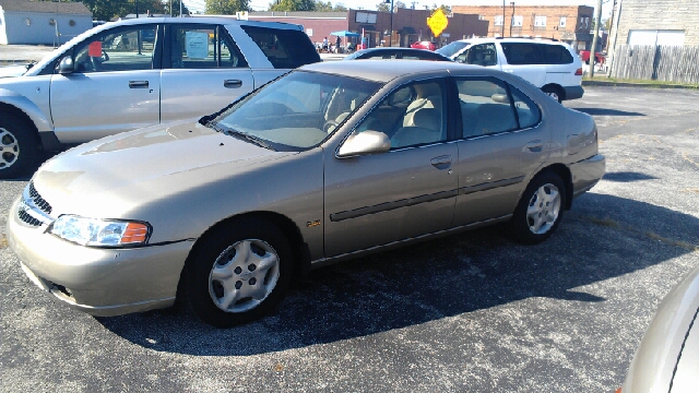 2001 Nissan Altima 2007 Mazda Mazda3