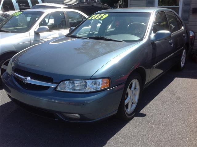 2001 Nissan Altima SE