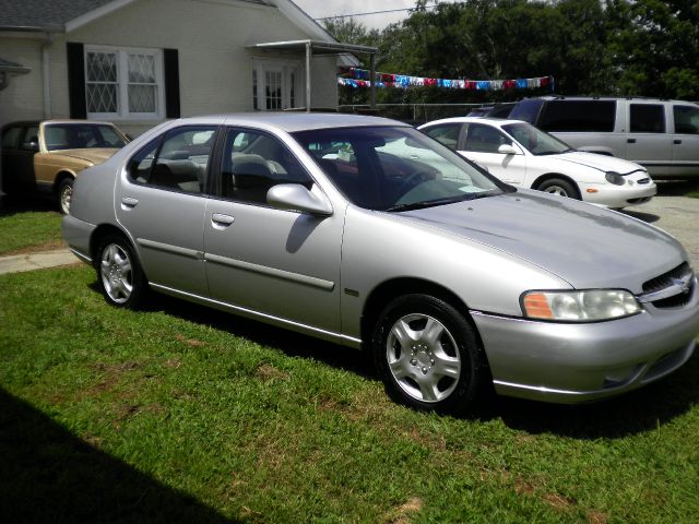 2001 Nissan Altima W/nav.sys