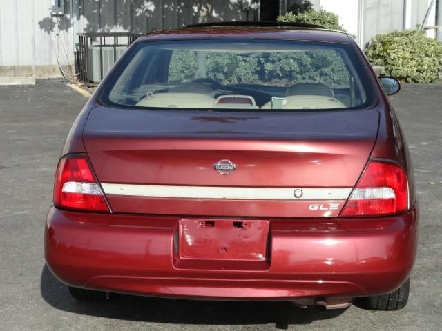 2001 Nissan Altima 325I RWD South Africa