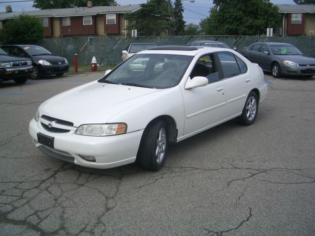 2001 Nissan Altima SE