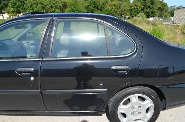 2001 Nissan Altima 3.0 Quattro