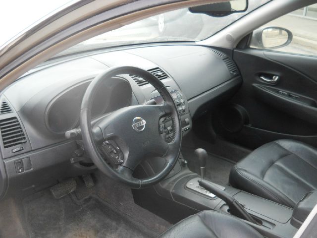 2002 Nissan Altima LE