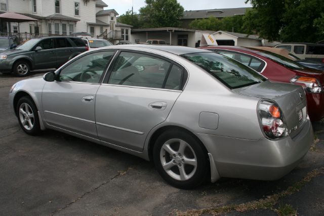 2002 Nissan Altima Pickupslt Quad Cab SWB 4WD 4x4 Truck
