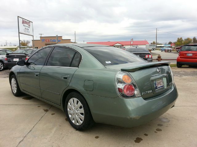 2002 Nissan Altima Pickupslt Quad Cab SWB 4WD 4x4 Truck