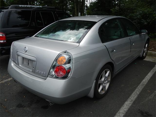 2002 Nissan Altima LE