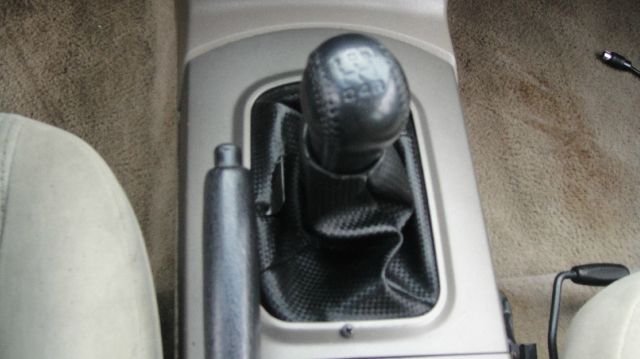 2002 Nissan Altima Pickupslt Quad Cab SWB 4WD 4x4 Truck