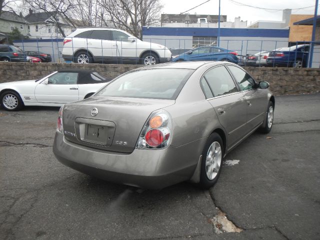 2002 Nissan Altima Pickupslt Quad Cab SWB 4WD 4x4 Truck