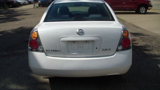 2002 Nissan Altima SLT Quad Cab 2WD