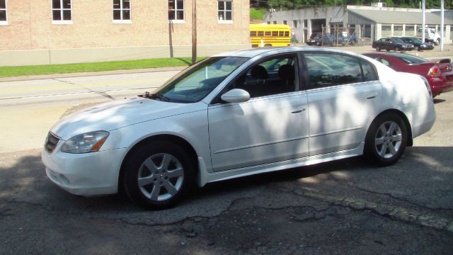 2002 Nissan Altima SLT Quad Cab 2WD