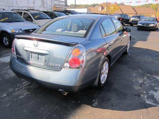 2002 Nissan Altima LE