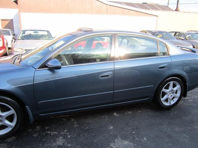 2002 Nissan Altima LE