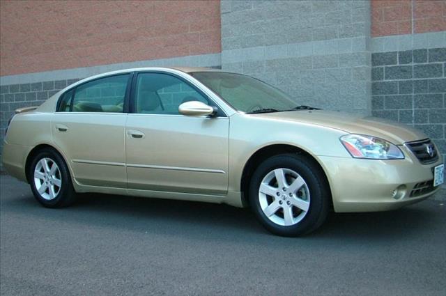 2002 Nissan Altima 4x4 Truck